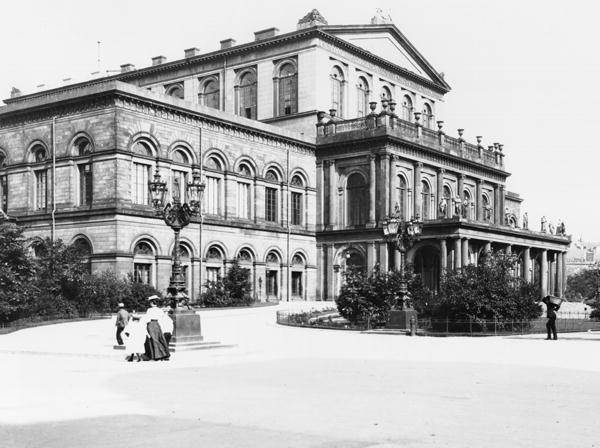The Theatre at Hannover, c.1910 (b/w photo)  od Jousset