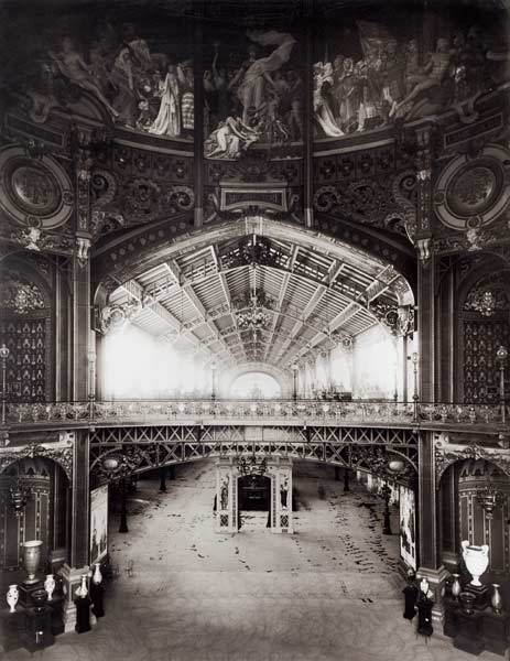 The Central Dome of the Universal Exhibition of 1889 in Paris (b/w photo)  od Adolphe Giraudon