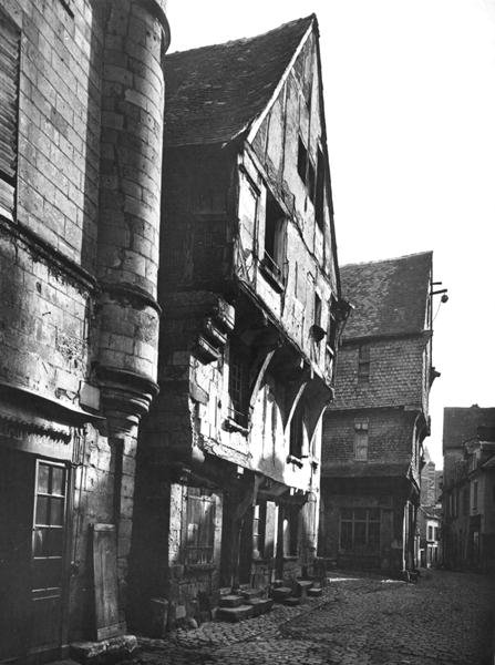 Old houses at Grand Carroi, ancient centre of the city, 15th-16th century (b/w photo)  od Adolphe Giraudon