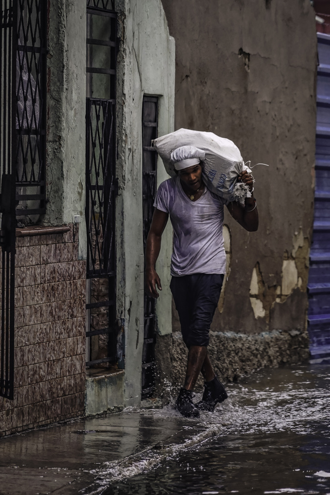 Flooding Havana od Andreas Bauer