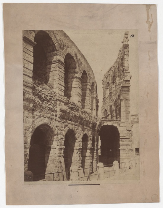 Verona: View of the amphitheatre od Anonym