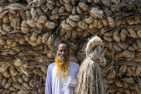 Jute seller