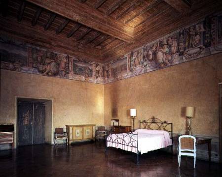 Bedroom decorated with a frieze depicting towns under Medici rule od Bartolomeo  Ammannati