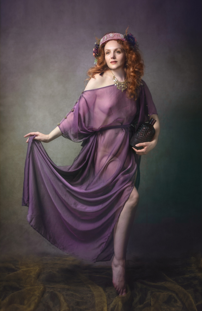 Purple Robe od Catherine W.