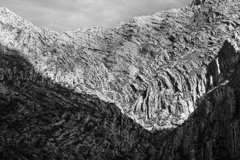 Abstract mountain textures od Claudi Lourens