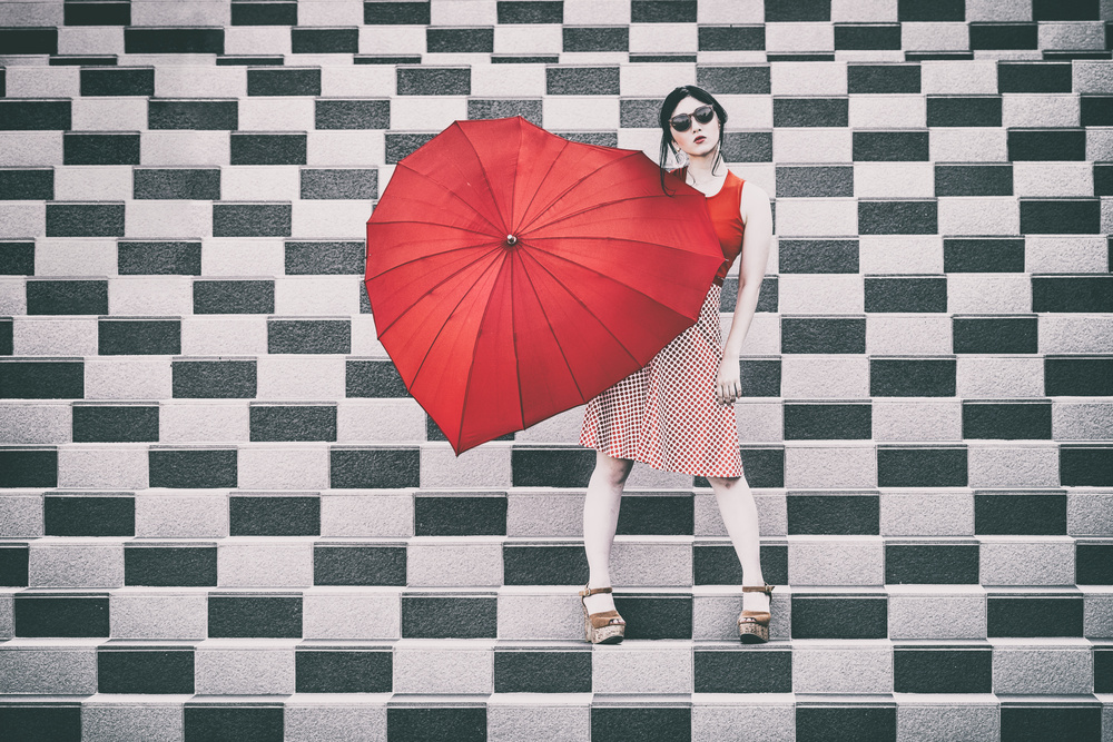 Red Umbrella od Daisuke Kiyota