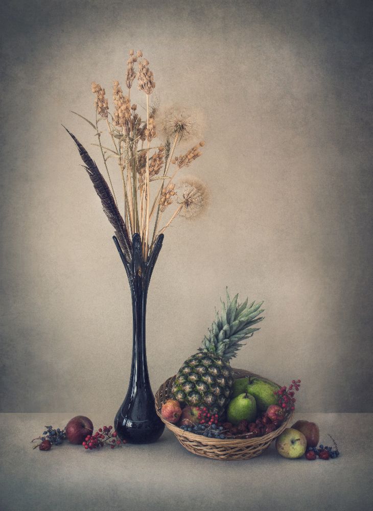 Winter with fruits od Dimitar Lazarov