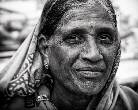 visiting Varanasi (bnw)