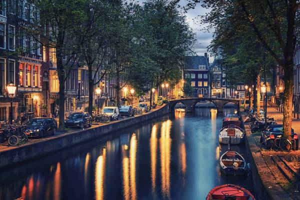 Evening Lights in Amsterdam od emmanuel charlat