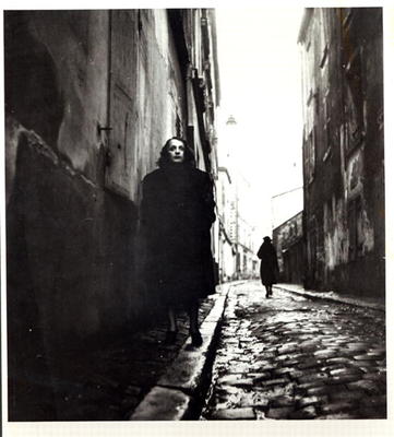 Portrait of Edith Piaf (1915-63) in Paris (b/w photo) od French Photographer, (20th century)