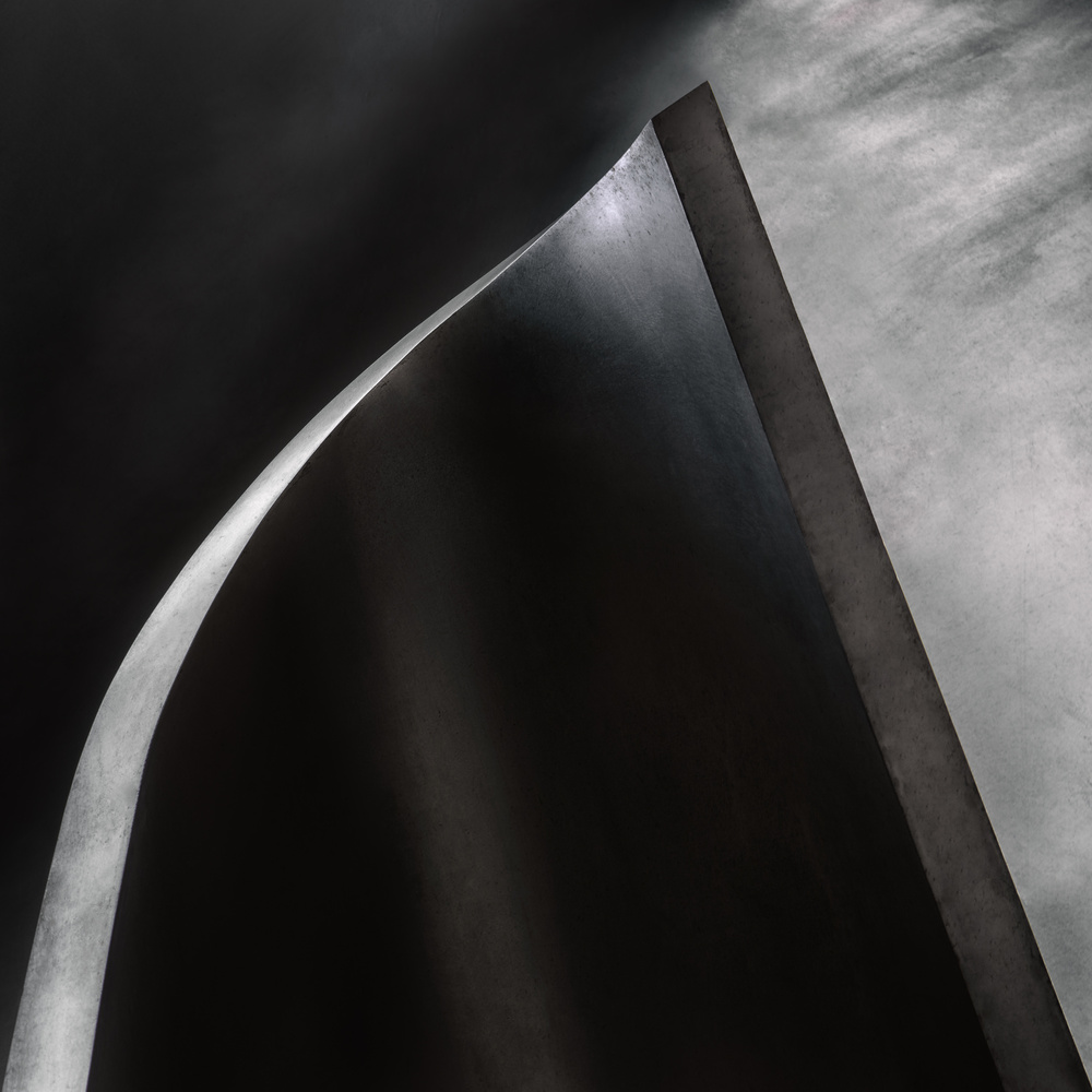 curved steel od Gilbert Claes