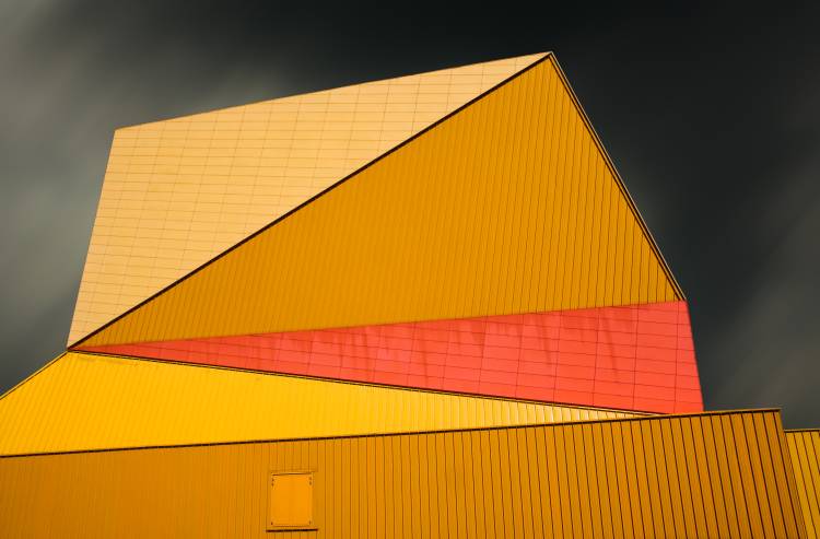 The yellow roof od Gilbert Claes