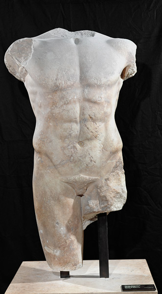 Male torso from Miletus od Grececke Umeni