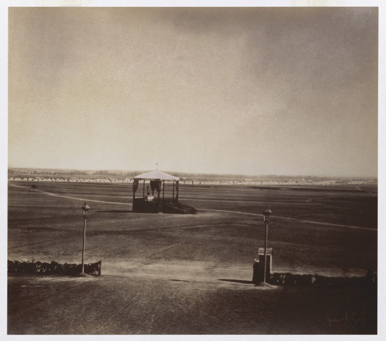 The field of maneuvers in Châlons-sur-Marne od Gustave Le Gray