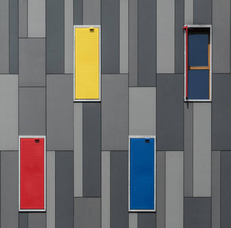 Three Colors and a Window od Jef Van den
