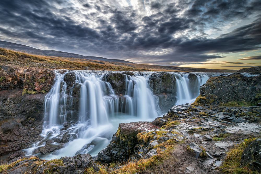 Unknown falls in Iceland od Jeffrey C. Sink