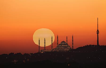 Sunrise in Istanbul