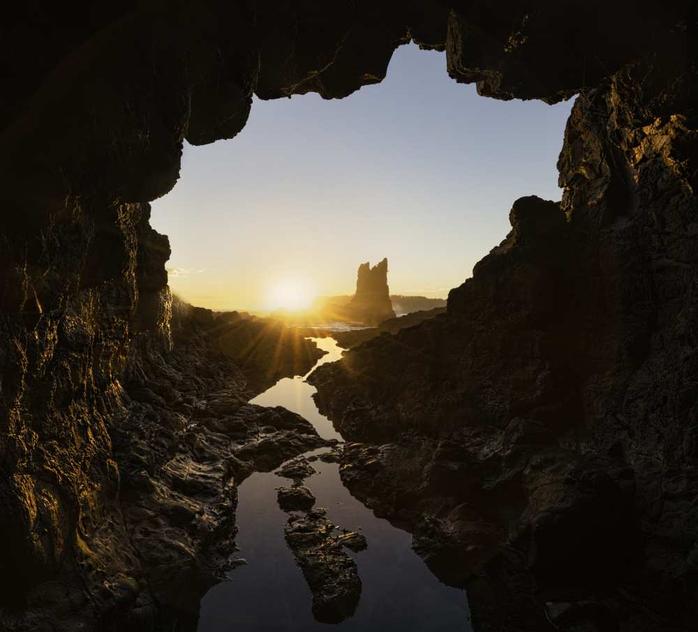 Rock and Cave od Jingshu Zhu