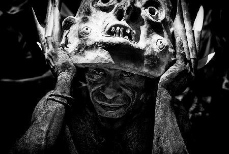 Mud man. Mt Hagen sing-sing festival - Papua New Guinea