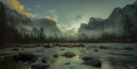 	 Endless beauty Yosemite national park