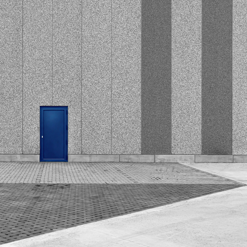 Blue door od Luc Vangindertael (laGrange)