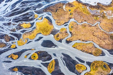 Flowing across the highlands