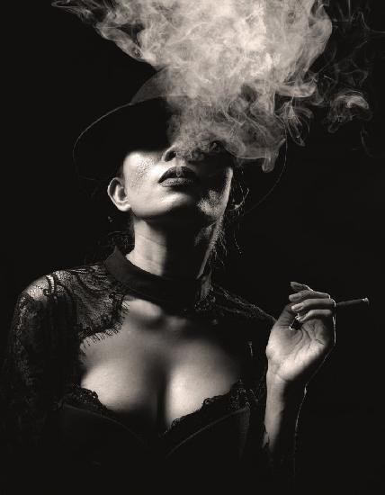 Smoking Lady