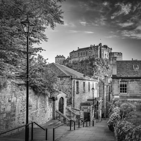 The Vennel v Edinburghu - Monochrome