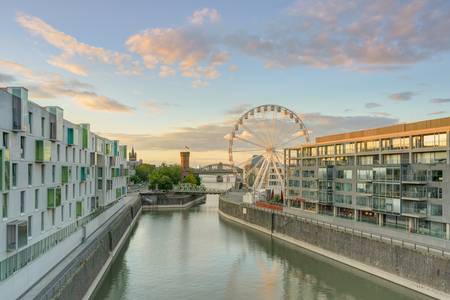 Riesenrad in Köln am Schokoladenmuseum