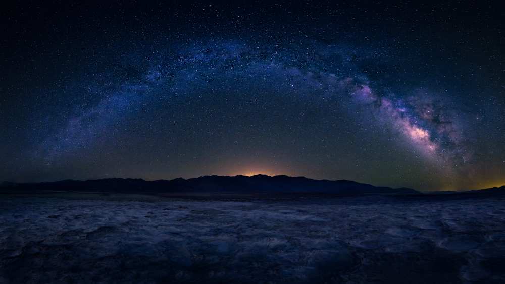 Badwater Under The Night Sky od Michael Zheng