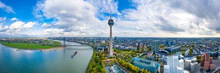 Düsseldorf Panorama Rhein