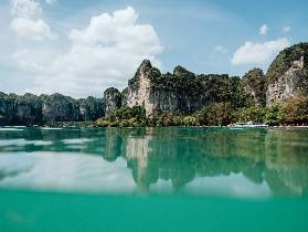 Blick auf Rai Leh vom Wasser, Thailand