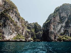 Felsen der Insel Koh Phi Phi Leh, Thailand