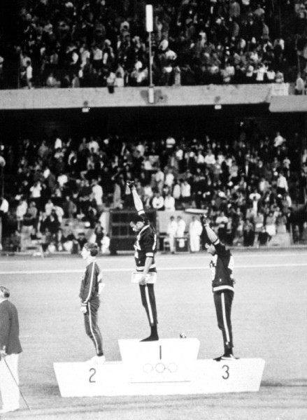 1968 Olympic Games. Mexiko City. Mens 200 m. TOMMIE SMITH, USA, Gold, and J. CARLOS, Bronze, in Blac od 