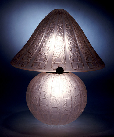 A Daum Art Deco Table Lamp, Frosted Glass And Wrought Iron,  Circa 1925 od 