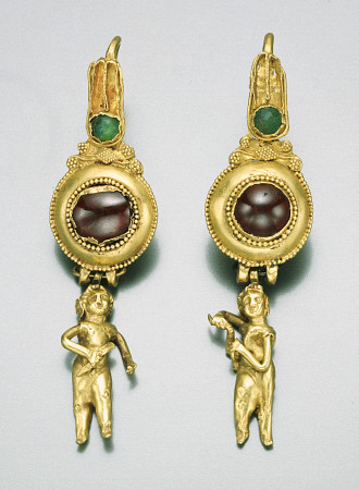 A Pair Of Hellenistic Gold Earrings od 
