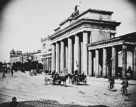 Berlin / Brandenburg Gate / Levy / 1900