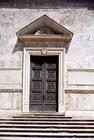 Church doorway, 15th century (photo)