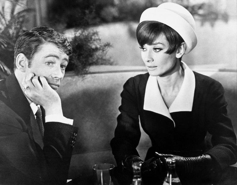 Diamants sur canape Breakfast at Tiffany's de Blake Edwards avec George Peppar et Audrey Hepburn Giv od 