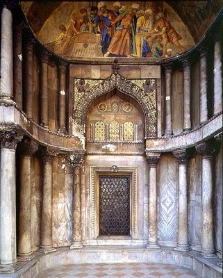 Fifth portal of the facade with mosaics and reliefs from the 13th and 14th centuries (photo) od 