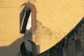 Jantar Mantar astronomical observatory (photo) 