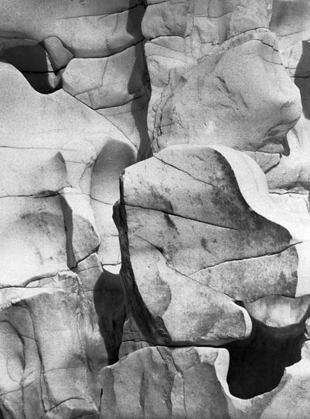Marble rocks, Jabalpur, Madhya Pradesh (b/w photo)  od 