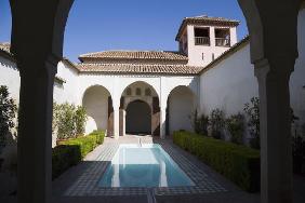 Patio de la Alberca in the Alcazaba, Malaga, Costa del Sol (photo) 