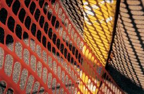 Safety net used during road repair work, Lausanne (photo) 