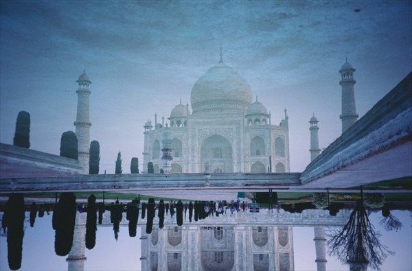 The Taj Mahal (photo)  od 