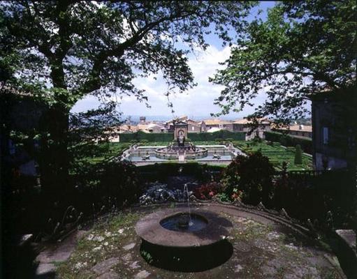 View of the garden and fountains, designed for Cardinal Giovanni Francesco Gambara by Giacamo Vignol od 