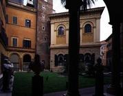 View of the 'Portico dei Busti dei Senatori' (Portico of the Senator Busts) 17th century (photo)