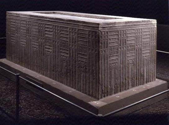 Sarcophagus from Abu Roach (limestone) od Old Kingdom Egyptian