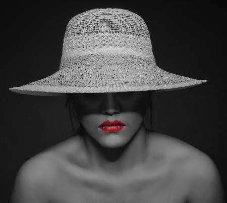 BEAUTY UNDER HAT