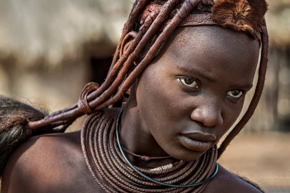 Himba girl od Piet Flour